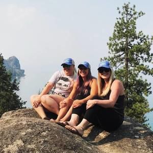 Meet your Posher, Megan